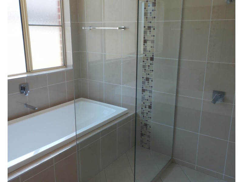 30 Robinia Way, Worrigee NSW 2540