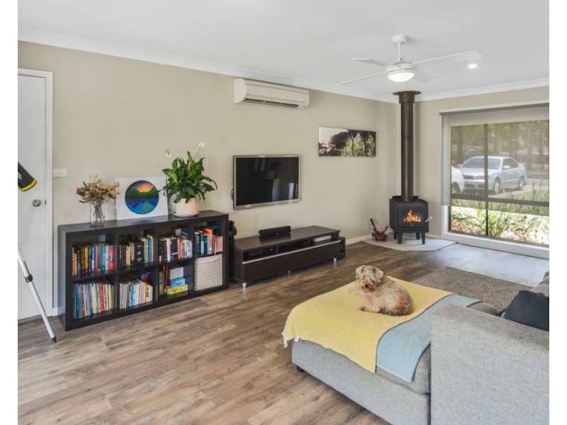 28 Cavalier Parade, Bomaderry NSW 2541
