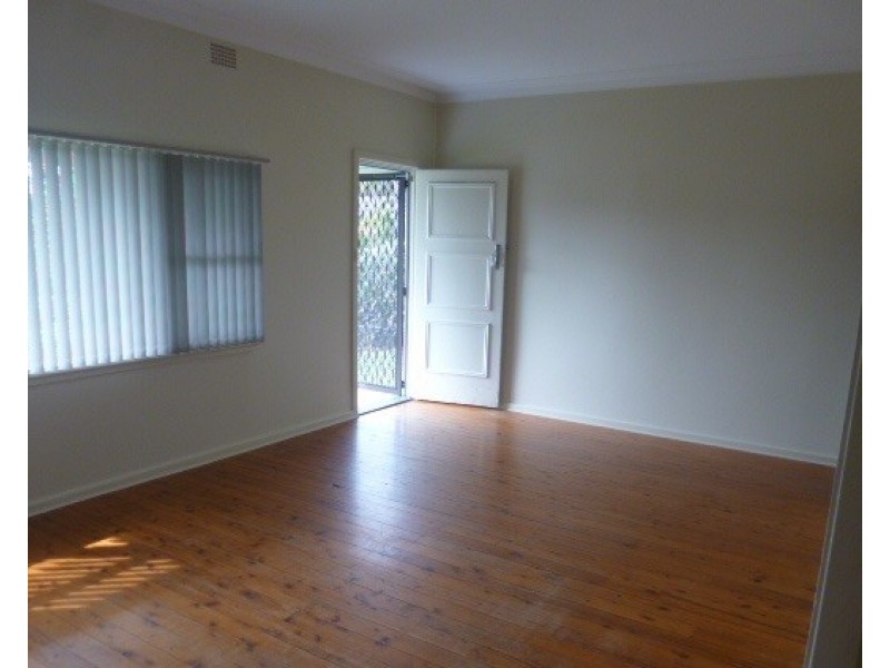 192 McKay Street, Nowra NSW 2541