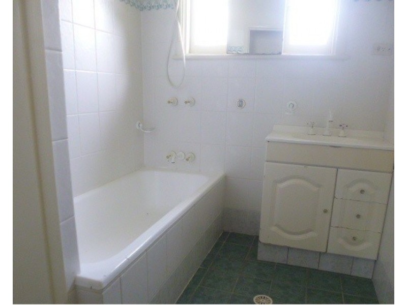 192 McKay Street, Nowra NSW 2541