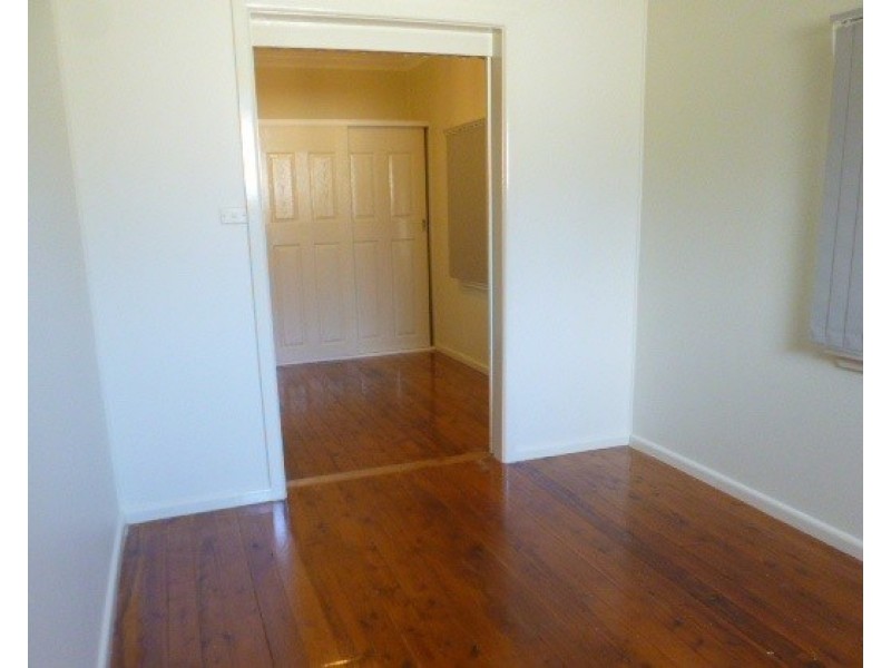 192 McKay Street, Nowra NSW 2541