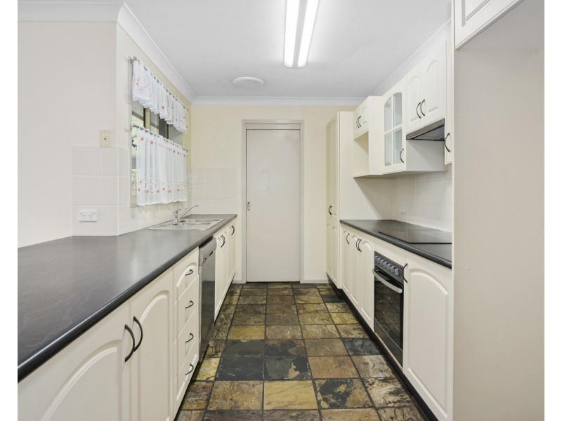 3 Garry Glen, West Nowra NSW 2541