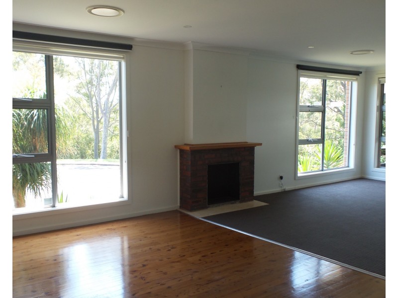27 Philip Drive, North Nowra NSW 2541