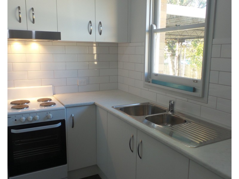 2 Moresby Street, Nowra NSW 2541