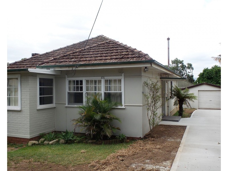 121 Plunkett Street, Nowra NSW 2541