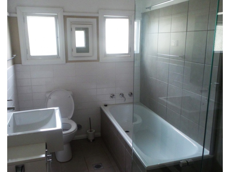 121 Plunkett Street, Nowra NSW 2541