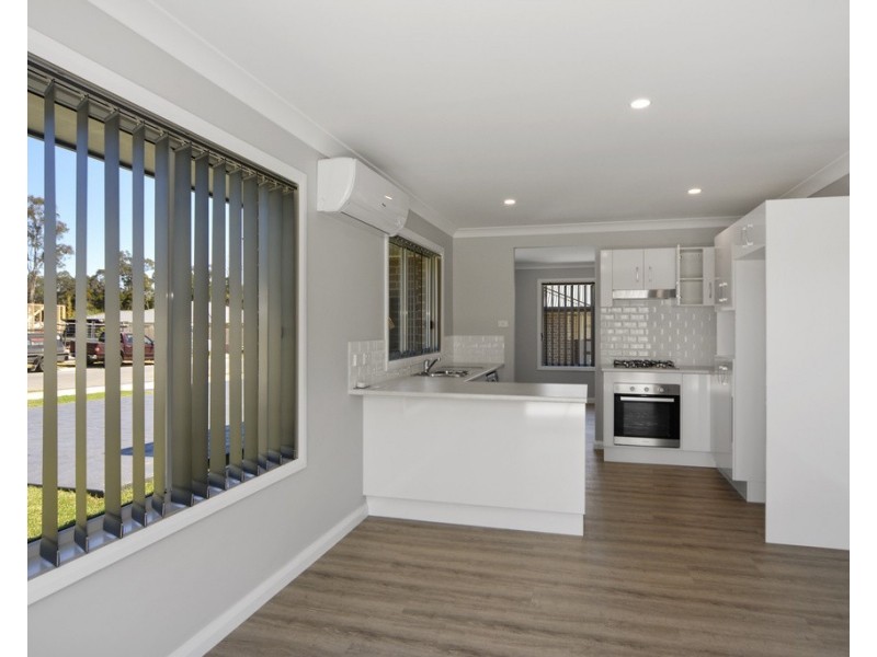 4/2 Elian Crescent, South Nowra NSW 2541