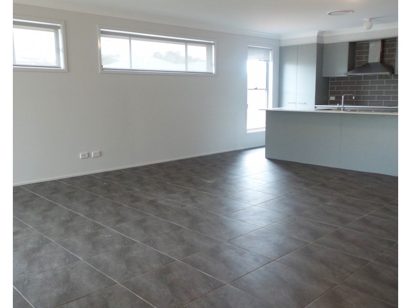 16 Compass Street, Vincentia NSW 2540
