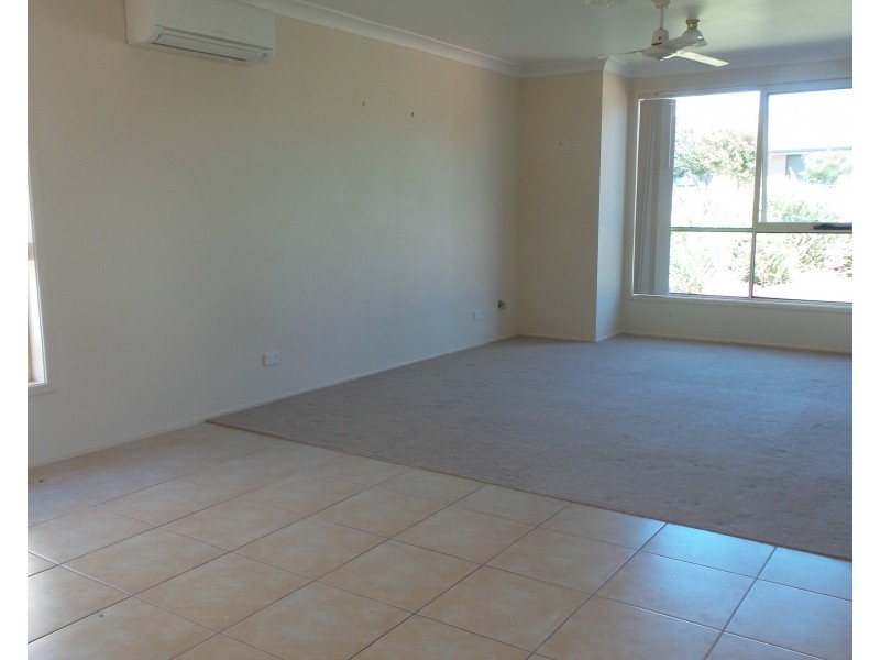 26 Golden Ash Close, Worrigee NSW 2540