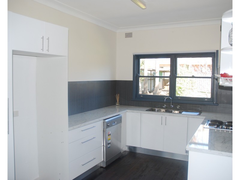 106 Kalandar Street, Nowra NSW 2541