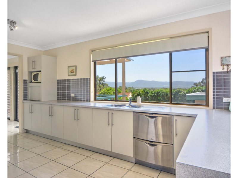 25 Elder Crescent, Nowra NSW 2541