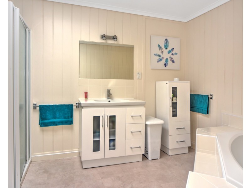 25 Elder Crescent, Nowra NSW 2541