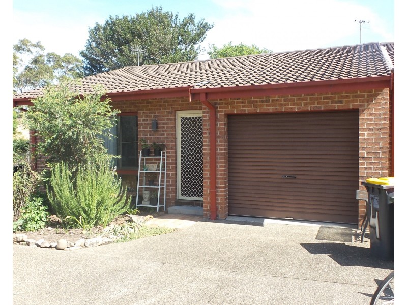 4/25 Bowada Street, Bomaderry NSW 2541