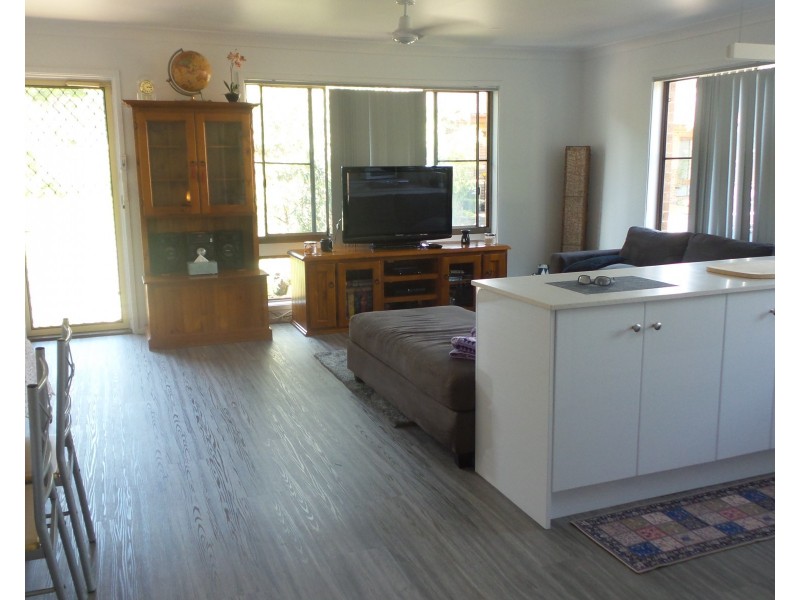 4/25 Bowada Street, Bomaderry NSW 2541