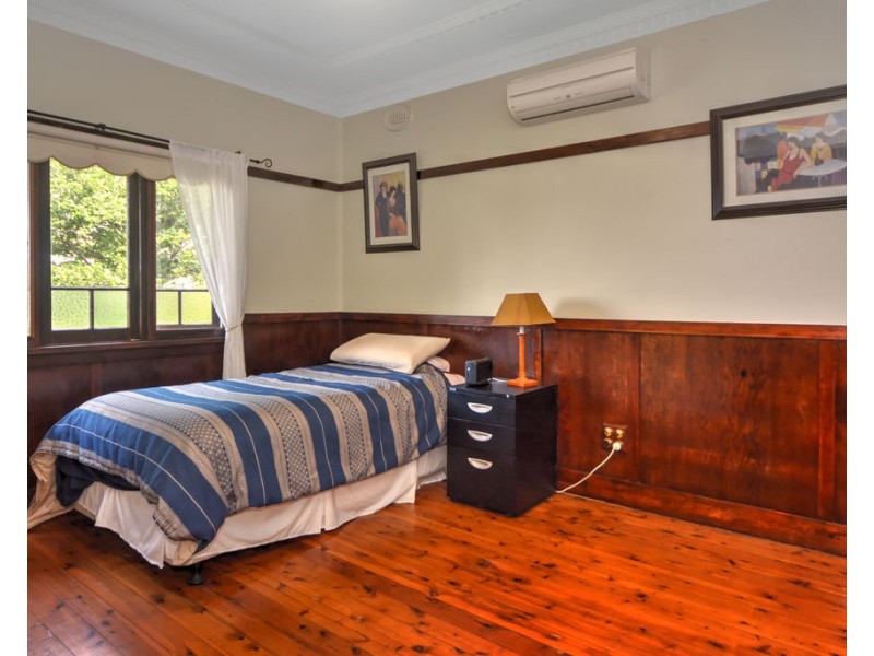 33 Plunkett Street, Nowra NSW 2541