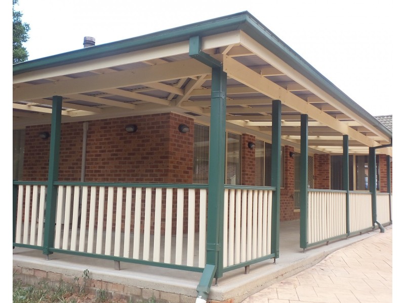 8 Stockley Close, West Nowra NSW 2541