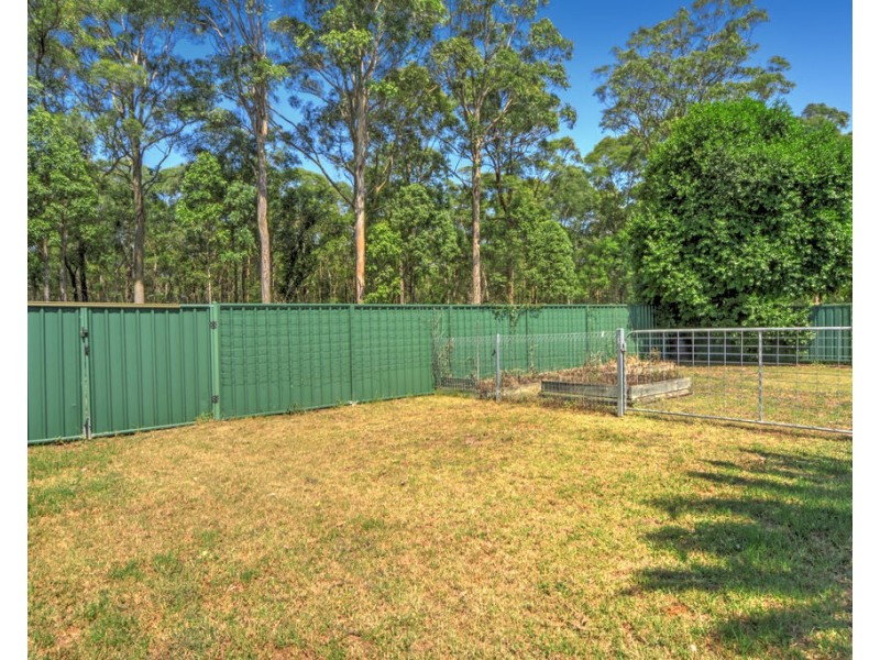 23 Rannoch Drive, West Nowra NSW 2541