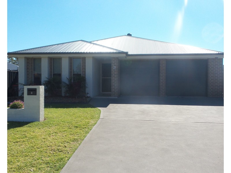 3 Bowerbird Street, South Nowra NSW 2541