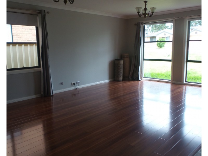 18 Mountain Ash Close, Worrigee NSW 2540