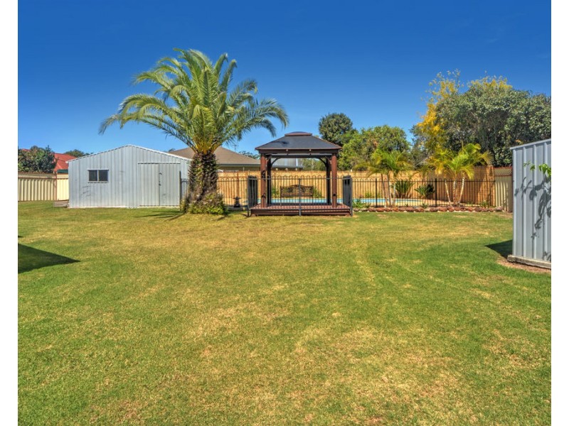 19 St James Crescent, Worrigee NSW 2540