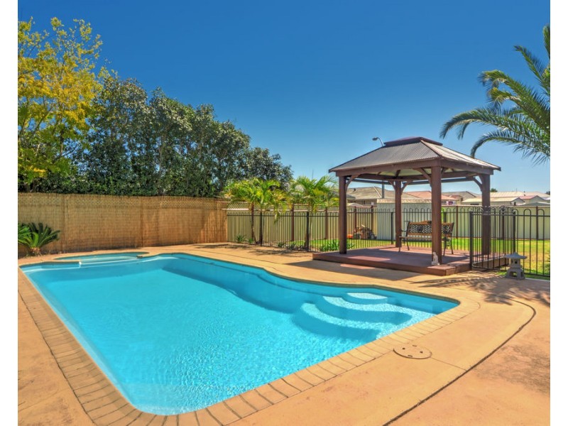 19 St James Crescent, Worrigee NSW 2540