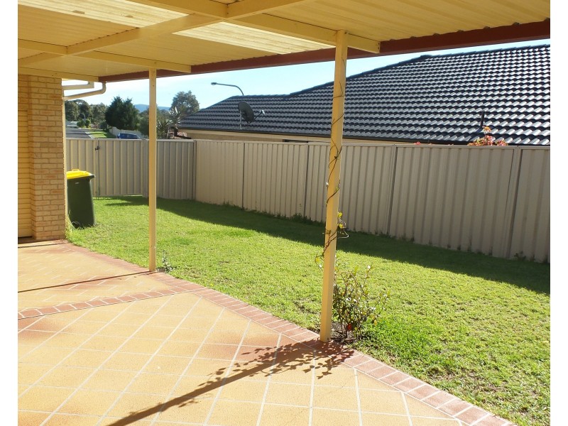 15 Warrigal Street, Nowra NSW 2541