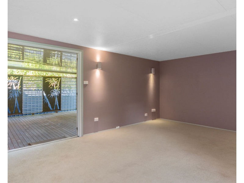 4 Pioneer Place, Nowra NSW 2541