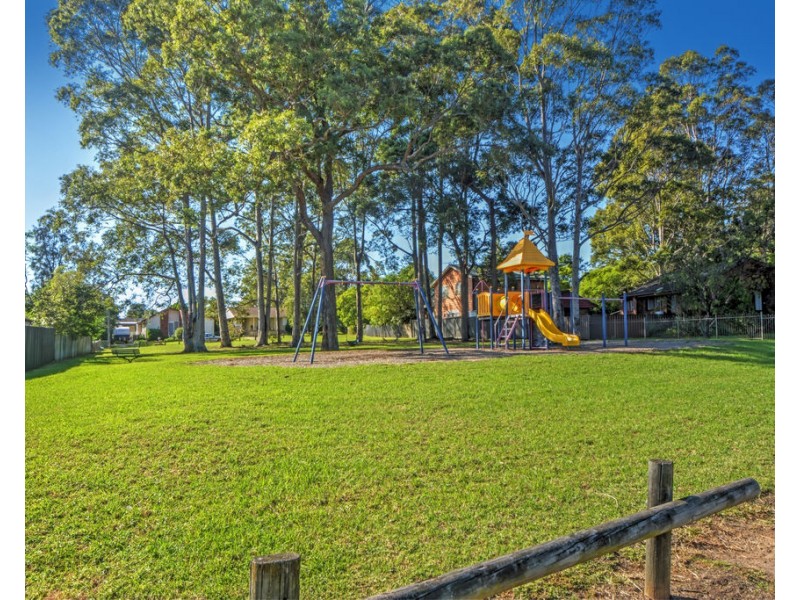 4 Pioneer Place, Nowra NSW 2541