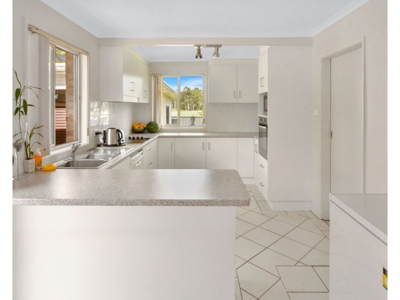 64 Hillcrest Avenue, South Nowra NSW 2541