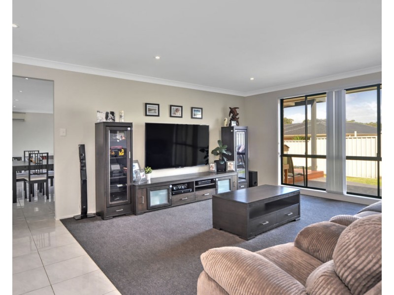 5 Christiana Close, West Nowra NSW 2541