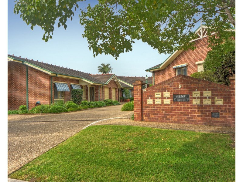 4/8 Regent Place, Bomaderry NSW 2541