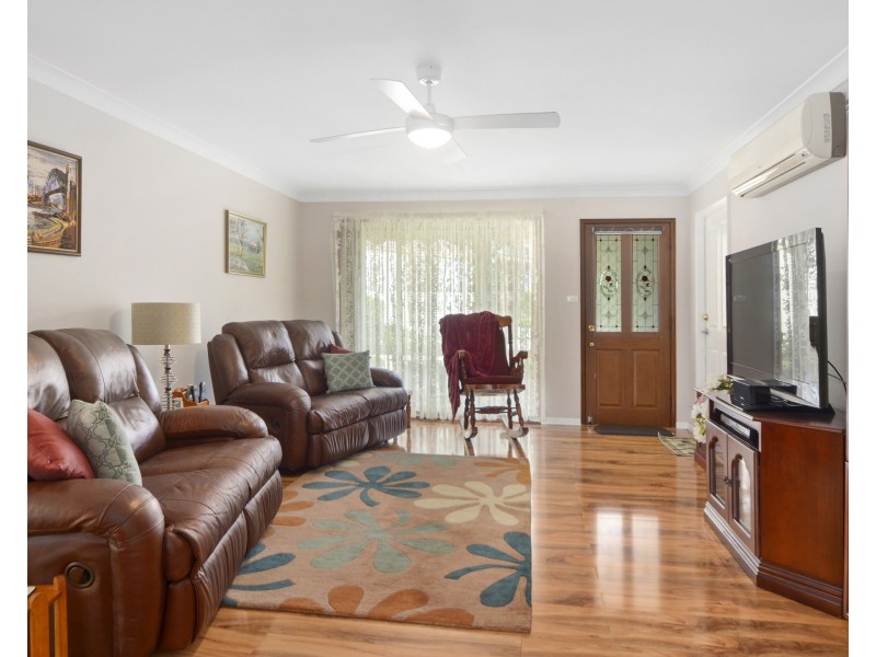 4/8 Regent Place, Bomaderry NSW 2541