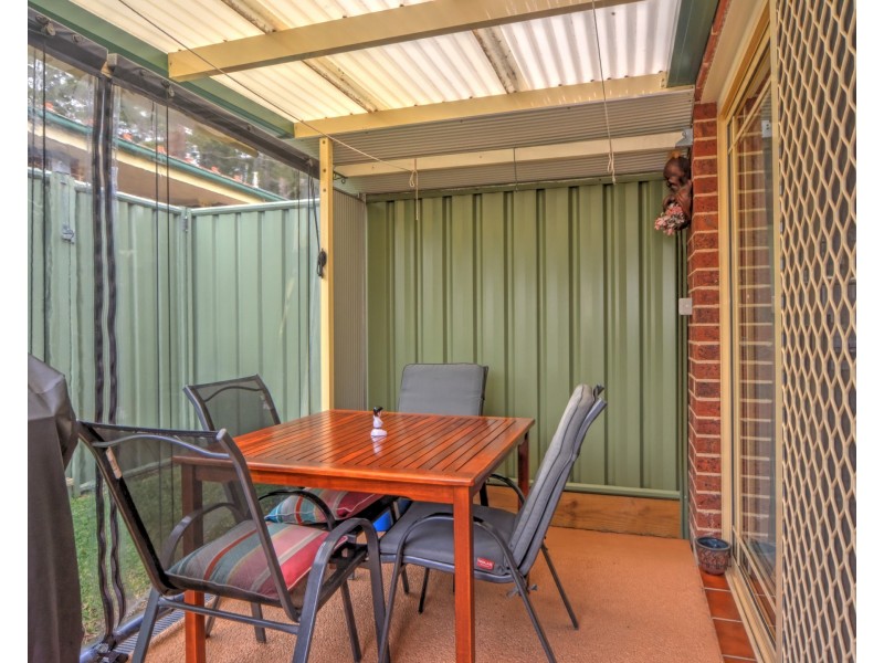 4/8 Regent Place, Bomaderry NSW 2541