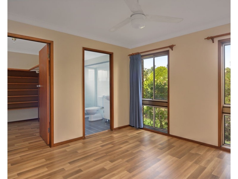 27 Salisbury Drive, Nowra NSW 2541