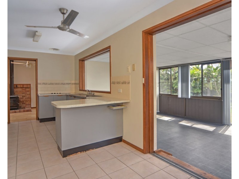 27 Salisbury Drive, Nowra NSW 2541