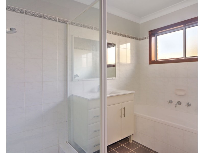 27 Salisbury Drive, Nowra NSW 2541