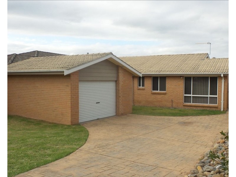 8 Elderberry Avenue, Worrigee NSW 2540