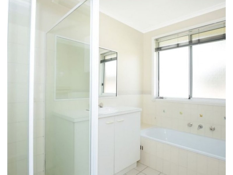 8 Elderberry Avenue, Worrigee NSW 2540