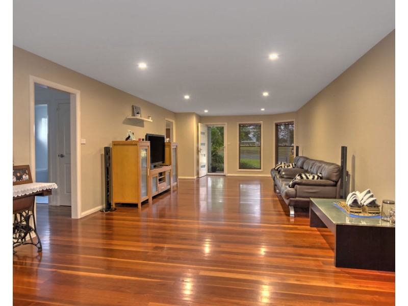 96 West Birriley Street, Bomaderry NSW 2541