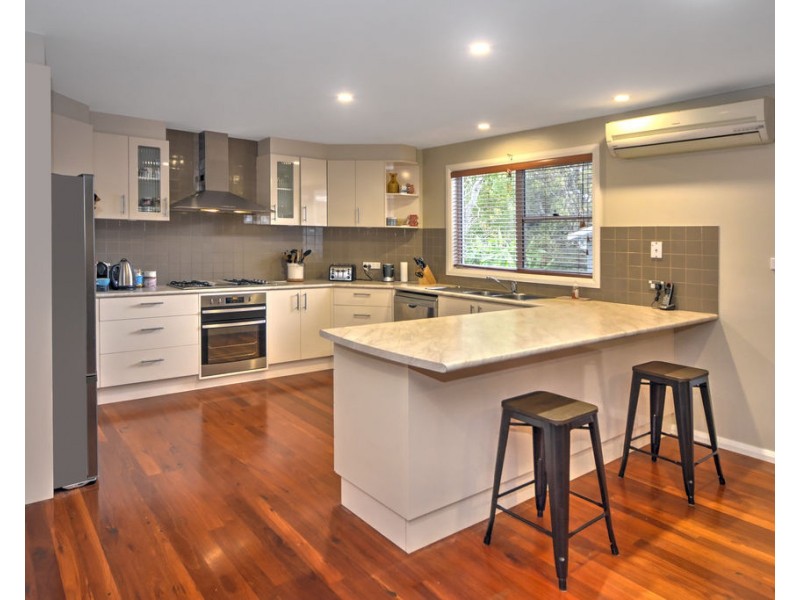 96 West Birriley Street, Bomaderry NSW 2541