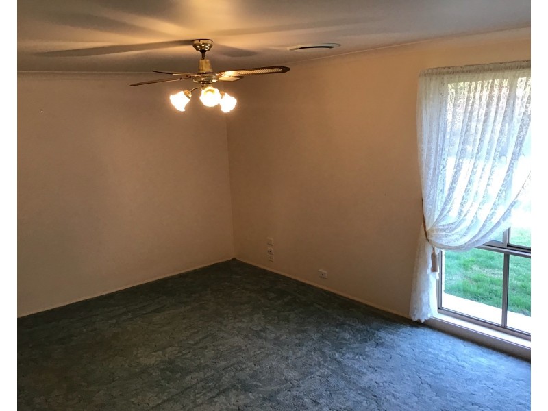 33 Eucalyptus Avenue, Worrigee NSW 2540