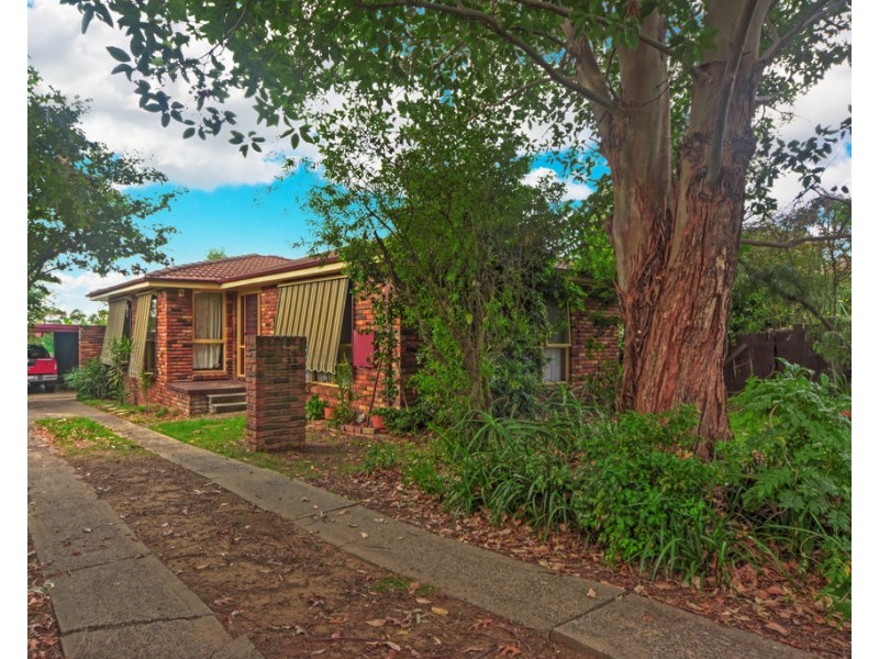 1 Birkdale Grove, Bomaderry NSW 2541