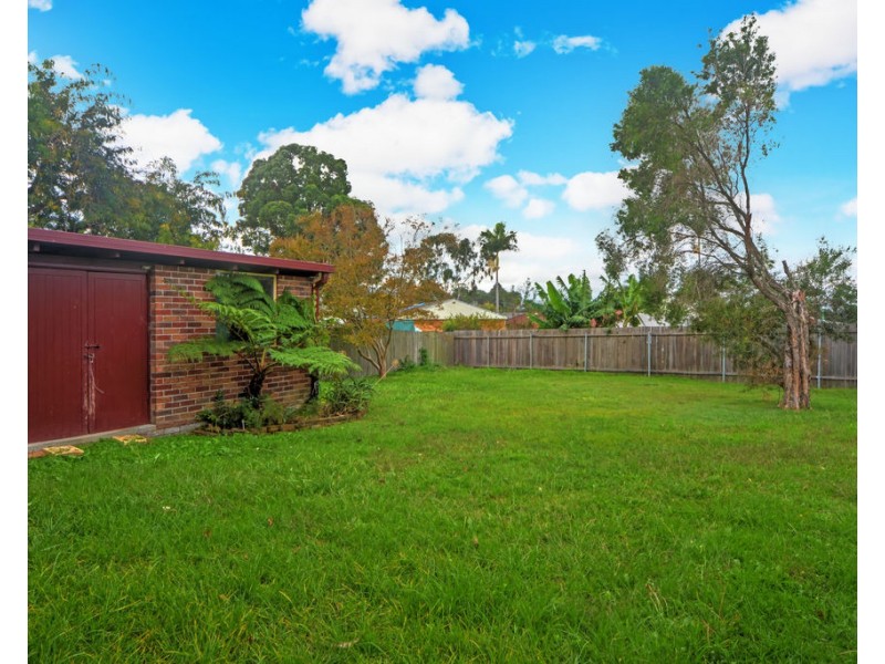 1 Birkdale Grove, Bomaderry NSW 2541