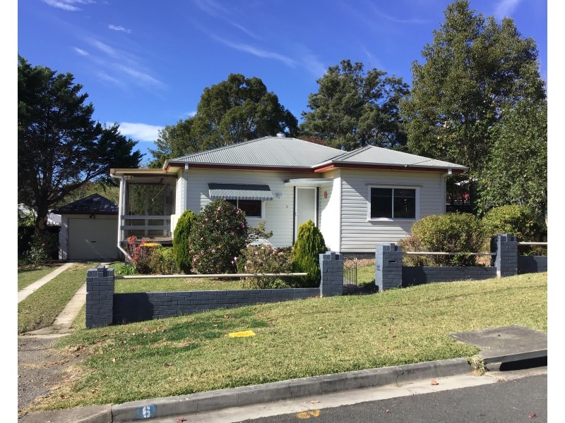 6 Spring Street, Nowra NSW 2541