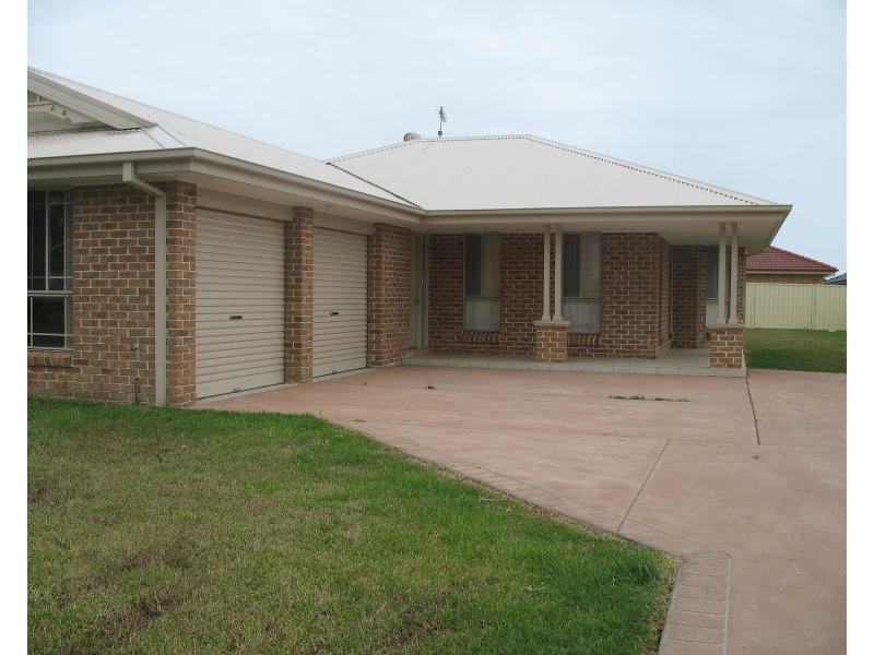 18 Jewel Street, Worrigee NSW 2540