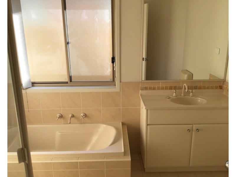 18 Jewel Street, Worrigee NSW 2540