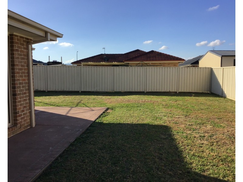 18 Jewel Street, Worrigee NSW 2540