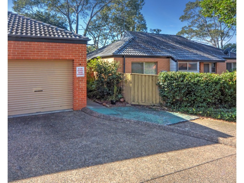 8/33 Lynburn Avenue, Bomaderry NSW 2541