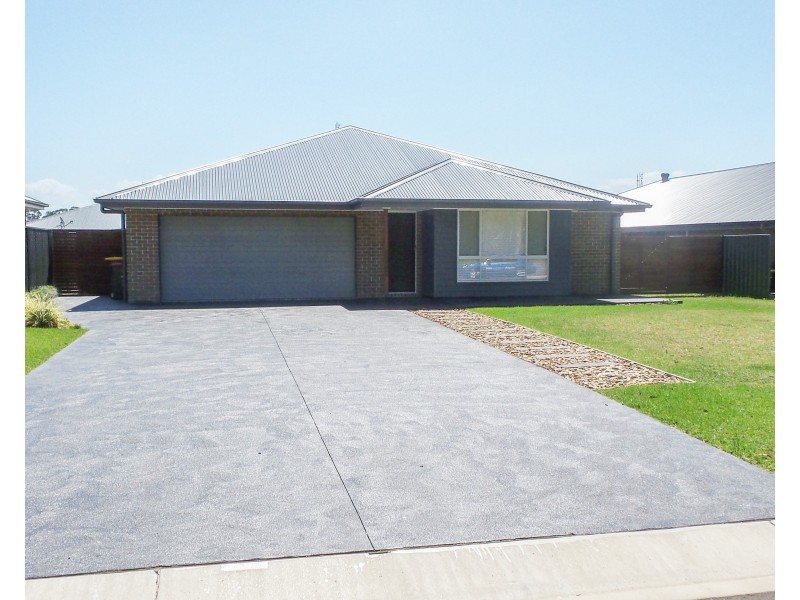 45 Osprey Road, South Nowra NSW 2541