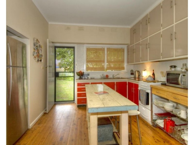 107 East Street, Nowra NSW 2541